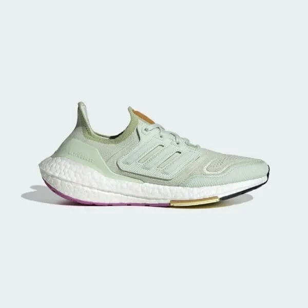     22  Adidas ULTRABOOST 22 FTW GX9162