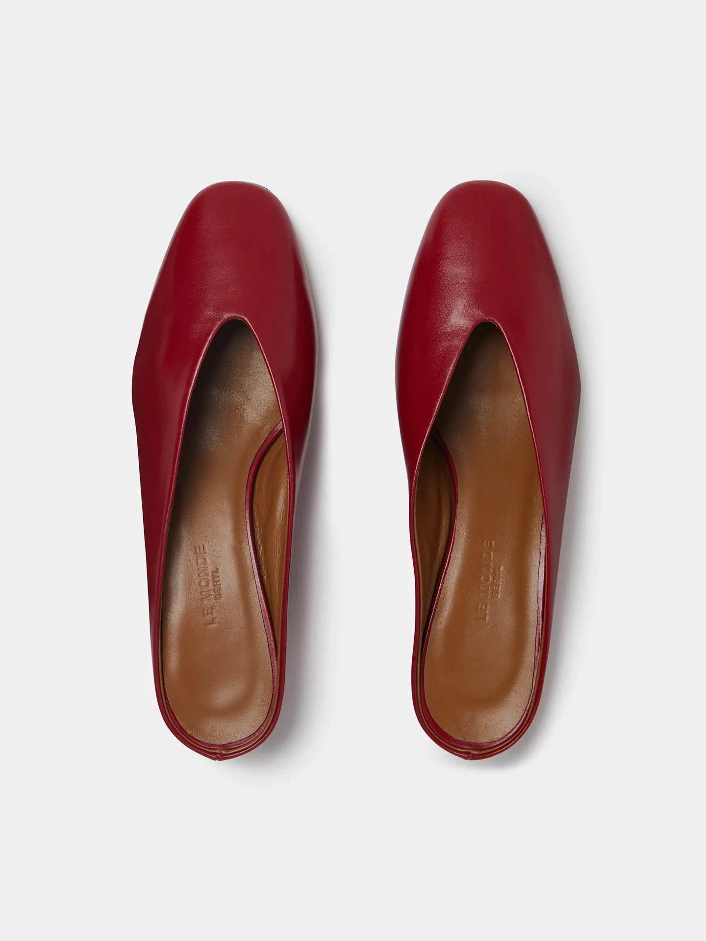 Regency Wedge Mule / Red Leather