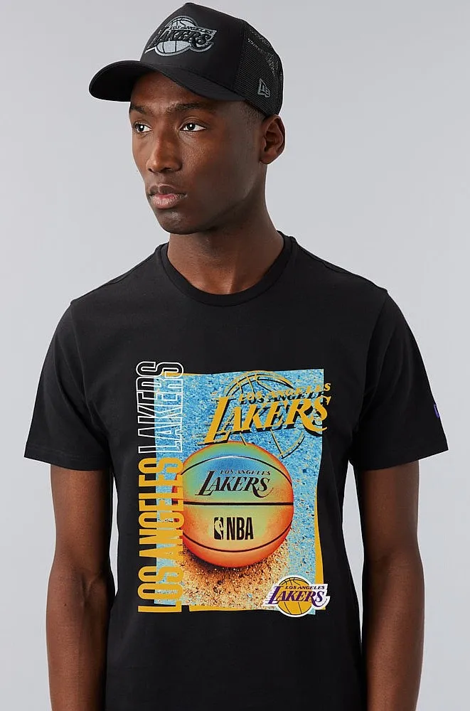 T-Shirt New Era Hoop Graphic NBA Los Angeles Lakers - Black/Trip - men´s