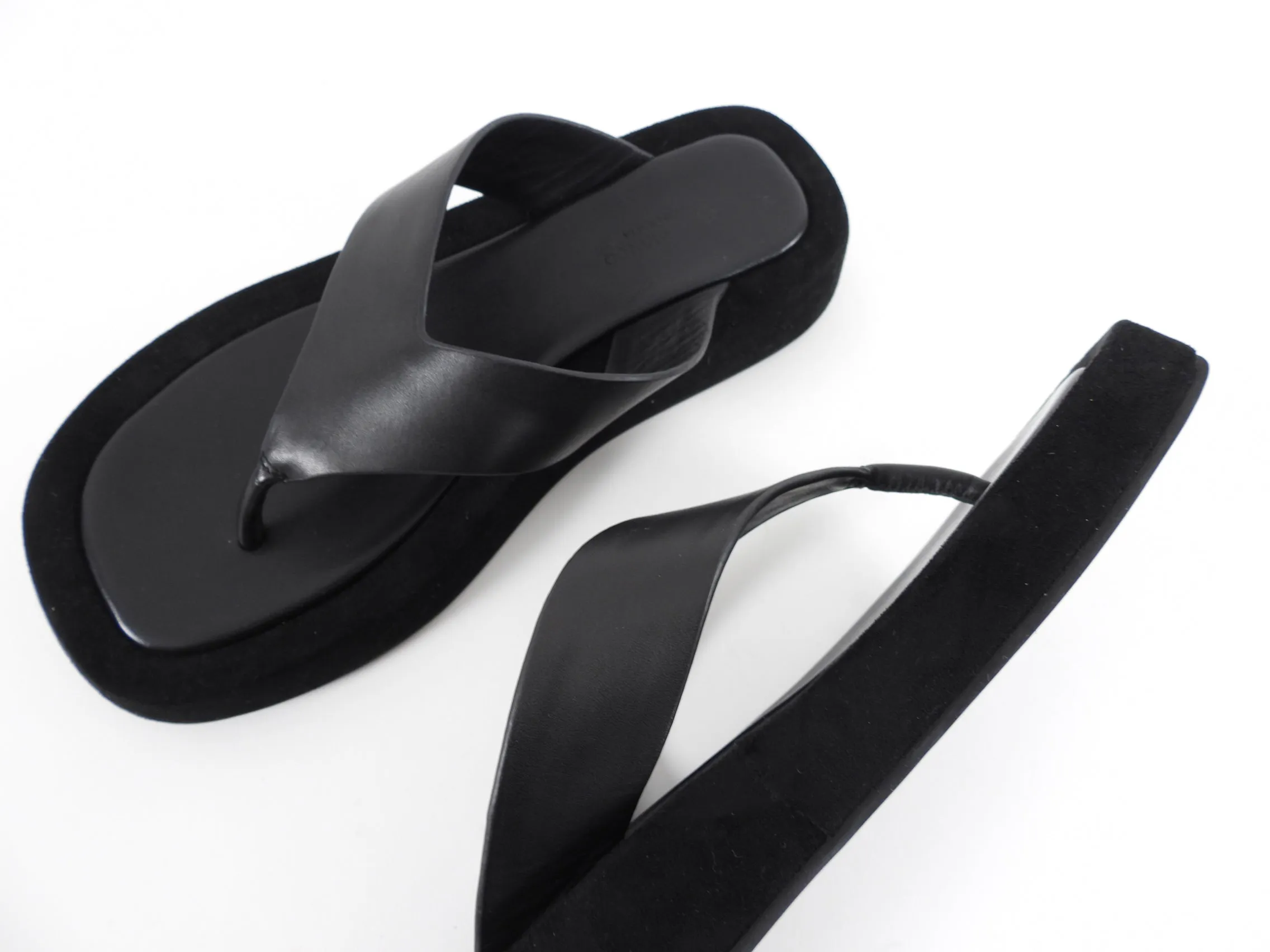 Tony Bianco Black Suede Leather Flat Thong Slide - USA 7 M to wide